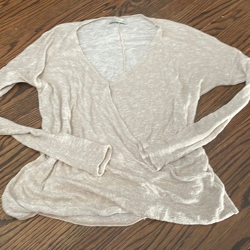 Abercrombie & Fitch Long Sleeve Light Weight Knit Oversized Bodice Shirt